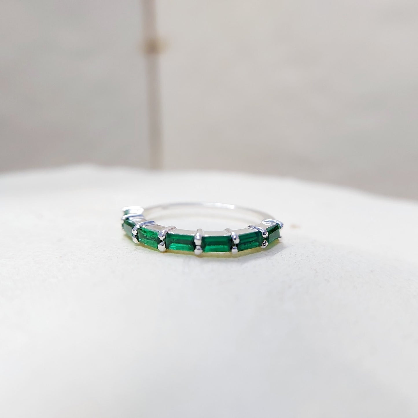 925 Silver Emerald Wedding Band Baguette Cut Green Emerald Eternity Ring Us5~ 15