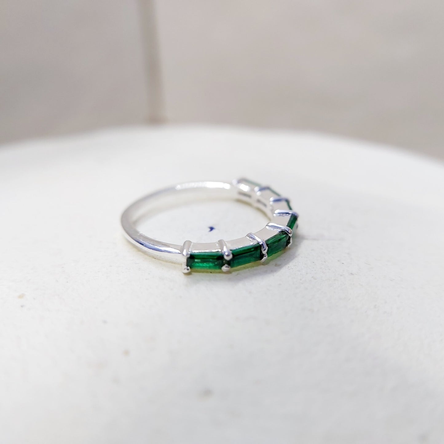925 Silver Emerald Wedding Band Baguette Cut Green Emerald Eternity Ring Us5~ 15
