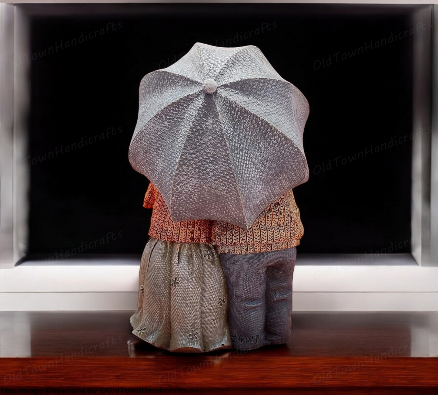 Handcrafted Romantic Loving Couple Figurine Under Umbrella for Home Decor