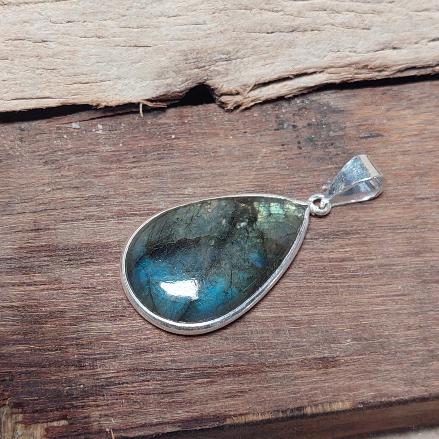 Shining Blue Flash Labradorite Pendant Necklace 925 Sterling Silver Jewelry