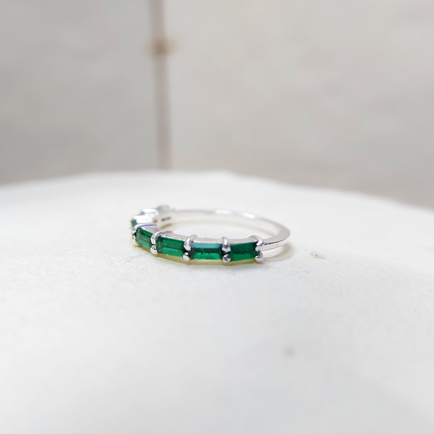 925 Silver Emerald Wedding Band Baguette Cut Green Emerald Eternity Ring Us5~ 15