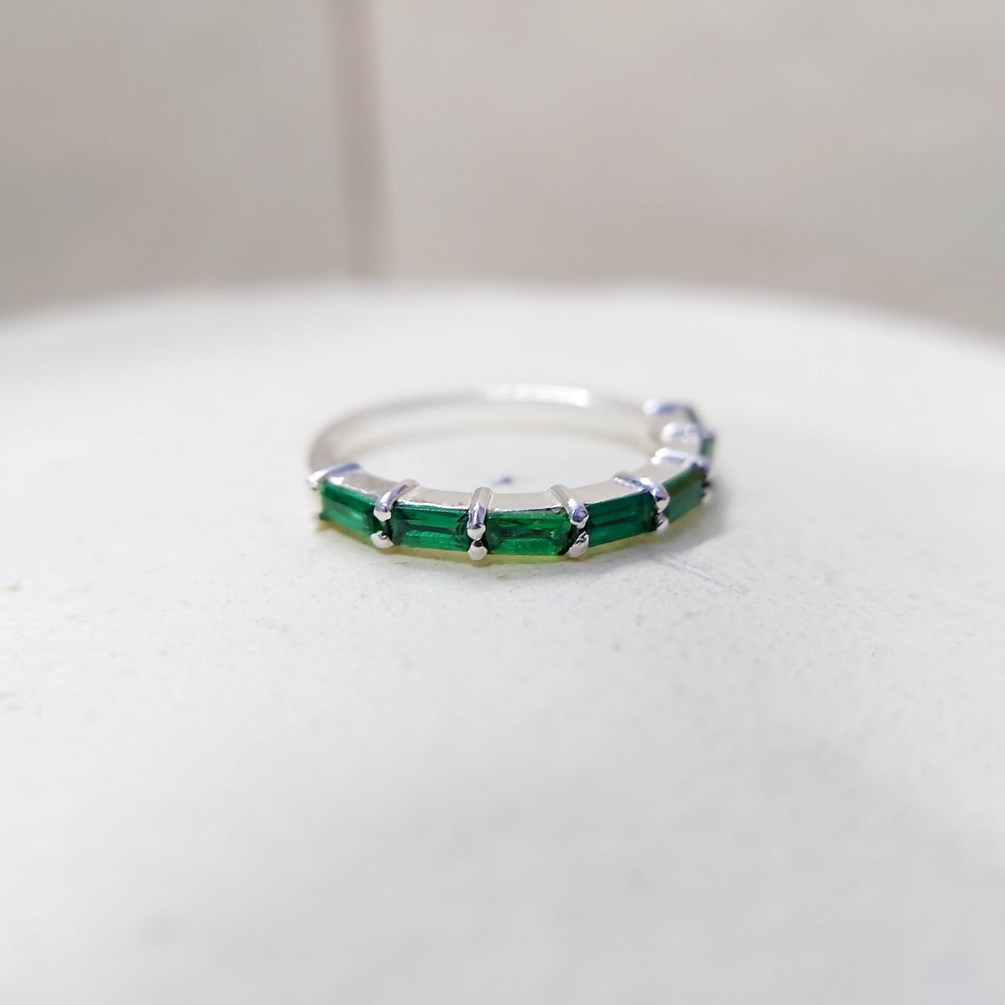 925 Silver Emerald Wedding Band Baguette Cut Green Emerald Eternity Ring Us5~ 15