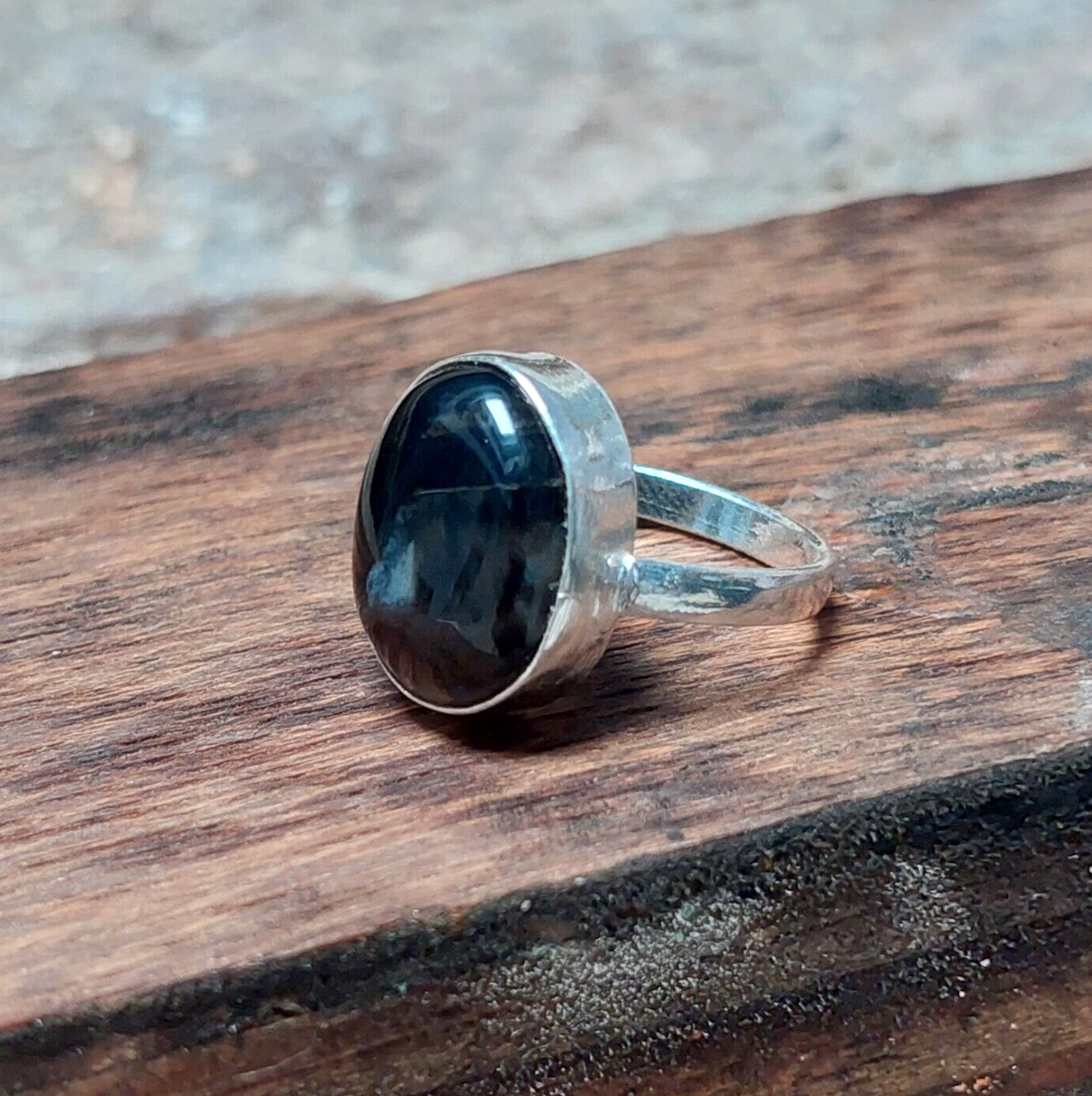 Natural Oval Black Banded Agate Gemstone Ring 925 Sterling Silver Handmade Ring