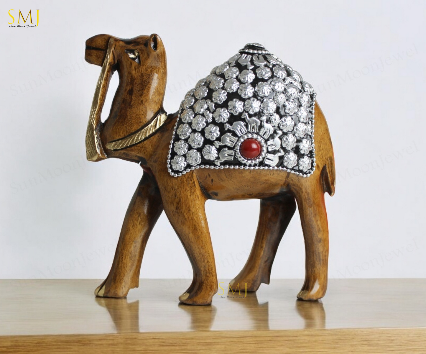 Silver Stone Work Wooden Camel Hand Carved Olive Wood Camel Sculpture for Home