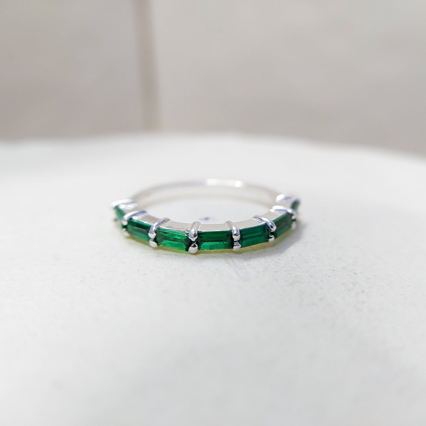 925 Silver Emerald Wedding Band Baguette Cut Green Emerald Eternity Ring Us5~ 15