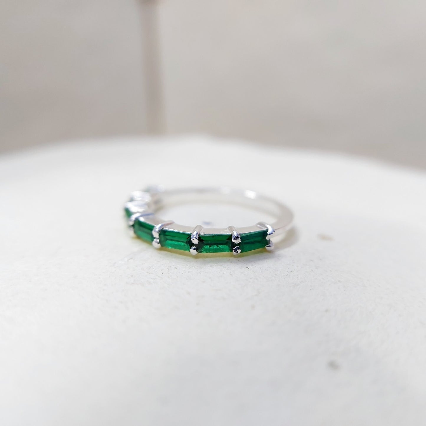 925 Silver Emerald Wedding Band Baguette Cut Green Emerald Eternity Ring Us5~ 15