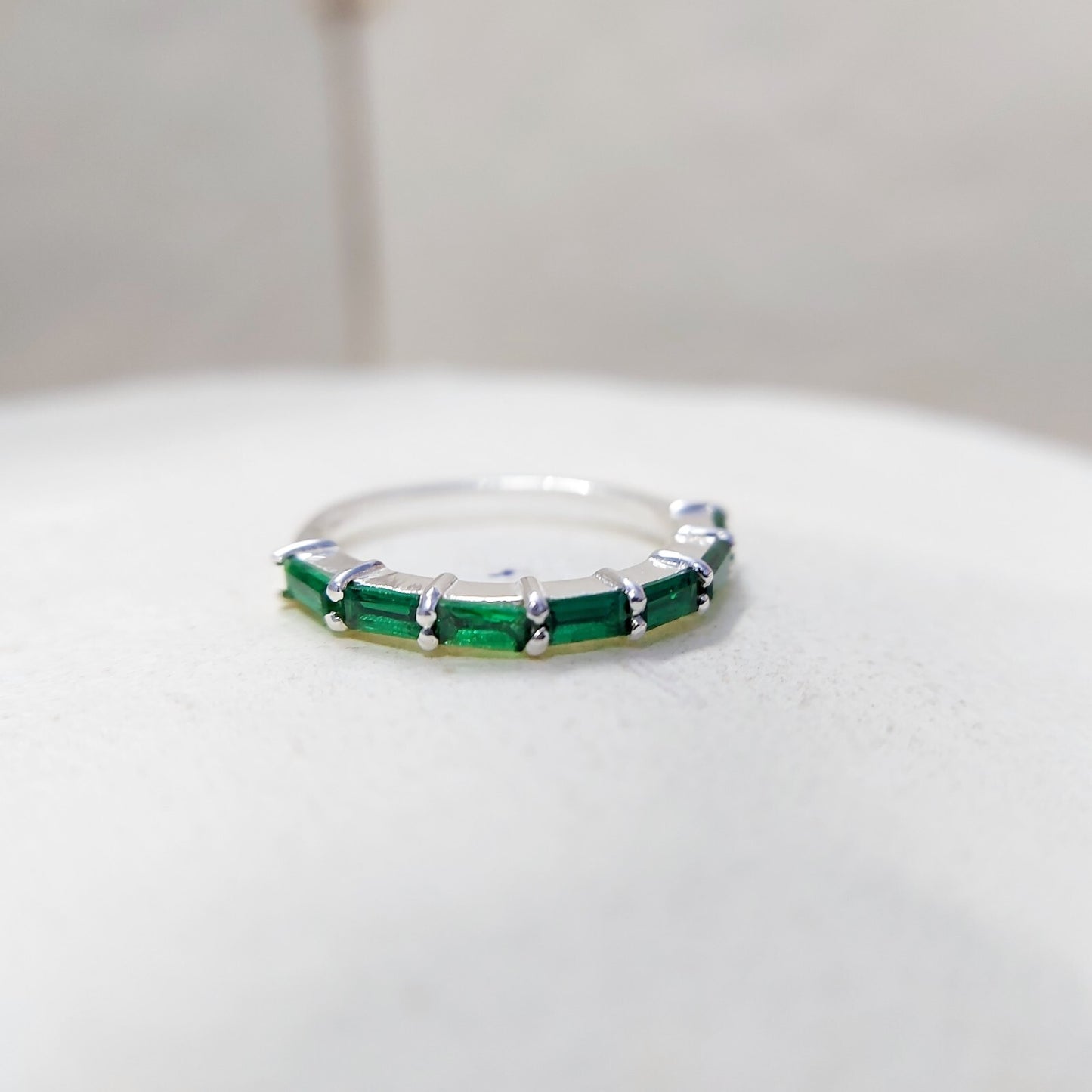 925 Silver Emerald Wedding Band Baguette Cut Green Emerald Eternity Ring Us5~ 15