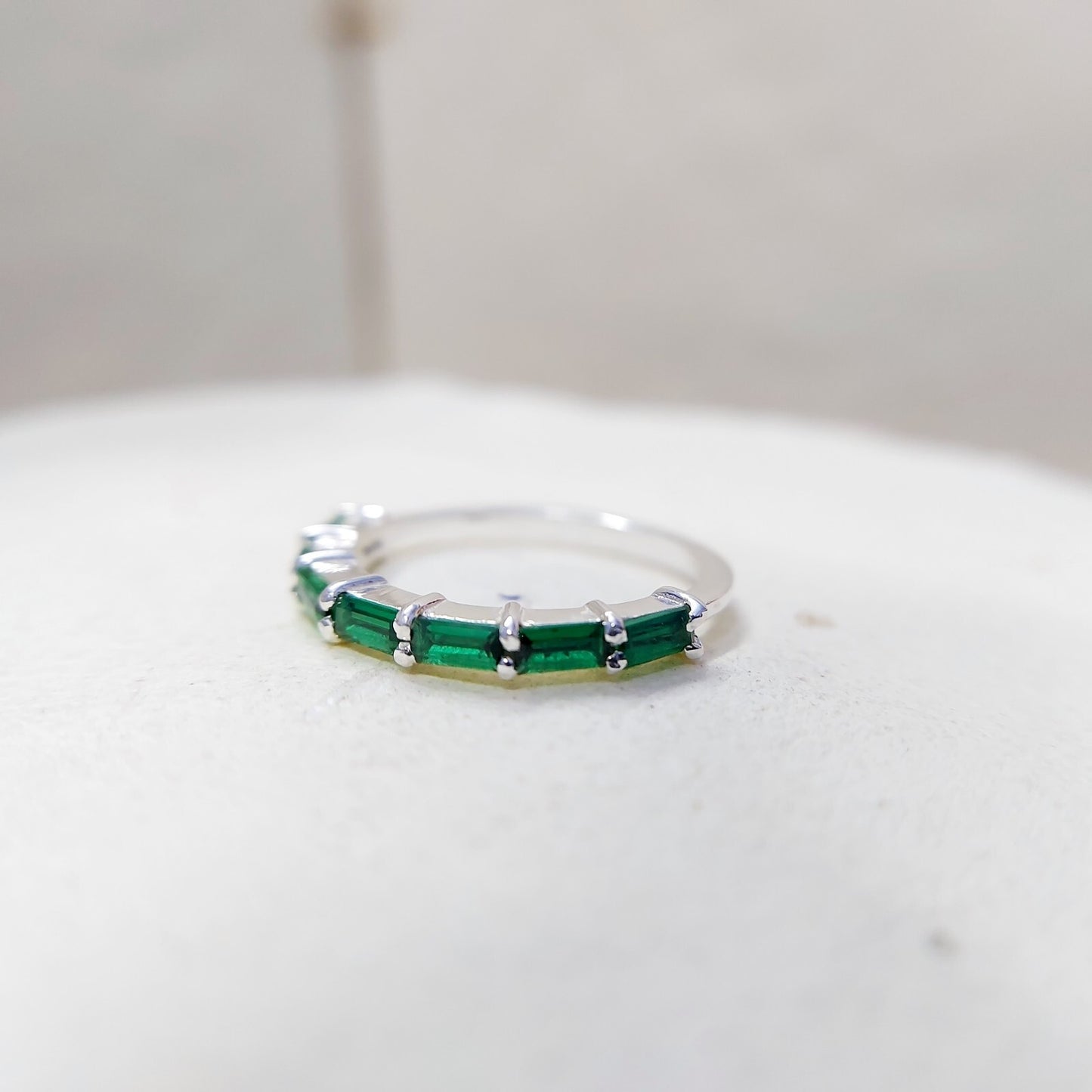 925 Silver Emerald Wedding Band Baguette Cut Green Emerald Eternity Ring Us5~ 15