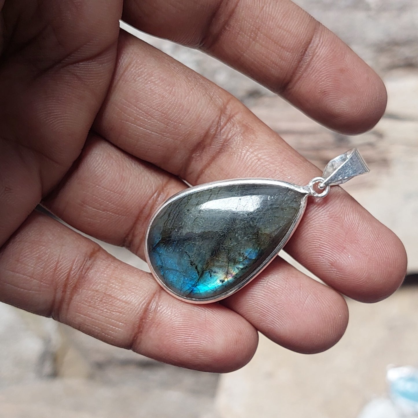 Shining Blue Flash Labradorite Pendant Necklace 925 Sterling Silver Jewelry
