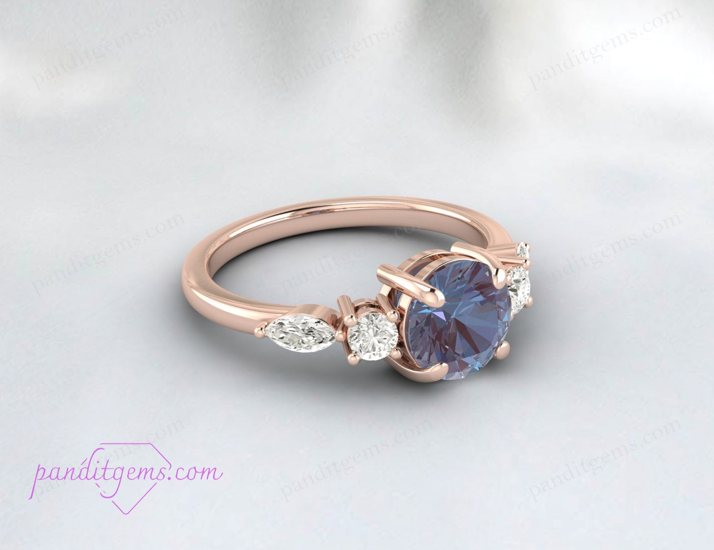 Vintage-inspired Alexandrite ring with color-changing gemstone.