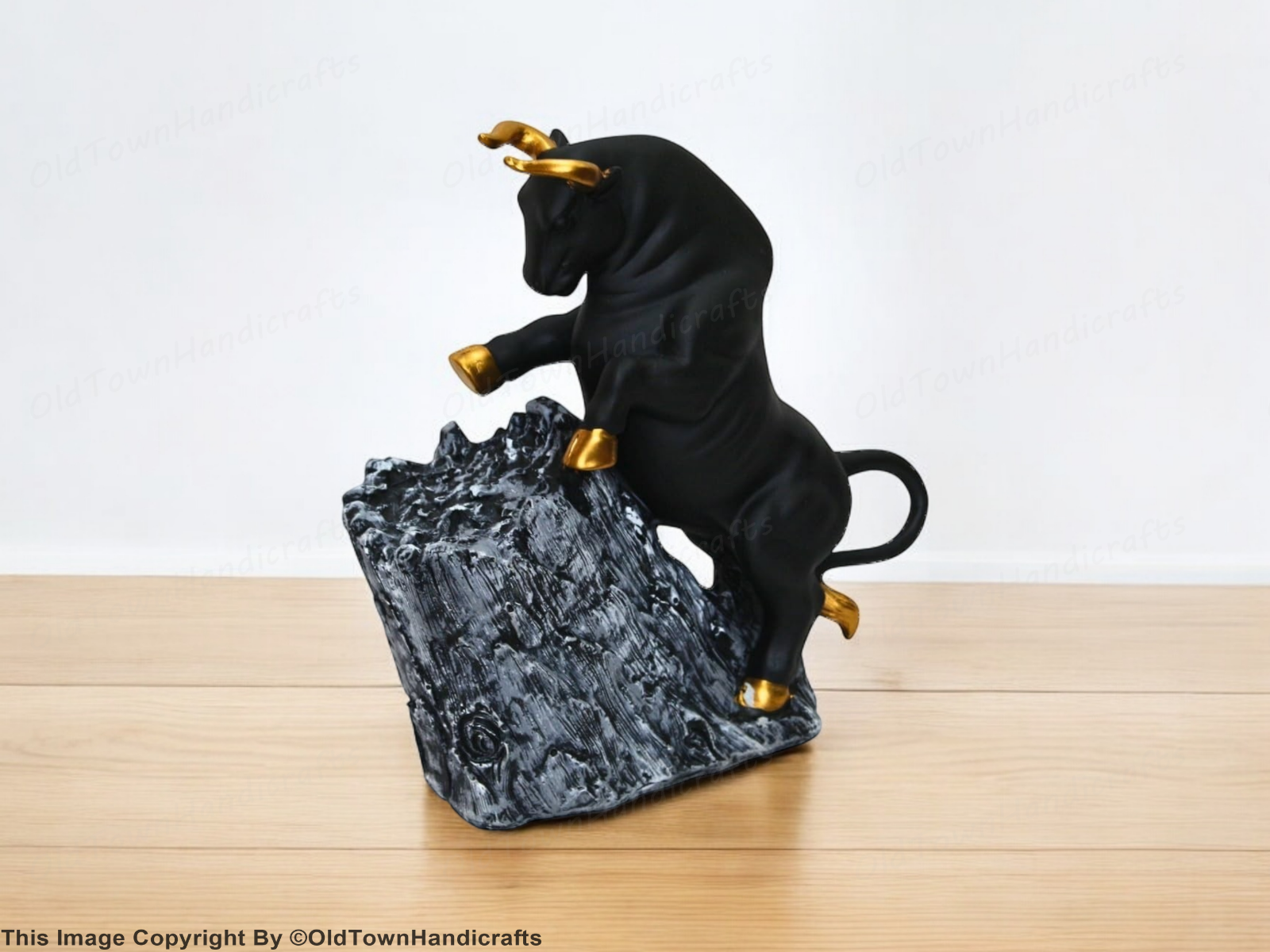 Antique Bull Showpiece Statue Elegant Home Decor Gift for Any Occasion Animal