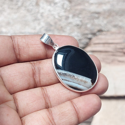 Amazing Black Banded Agate Gemstone Pendant 925 Sterling Silver Pendant For Love