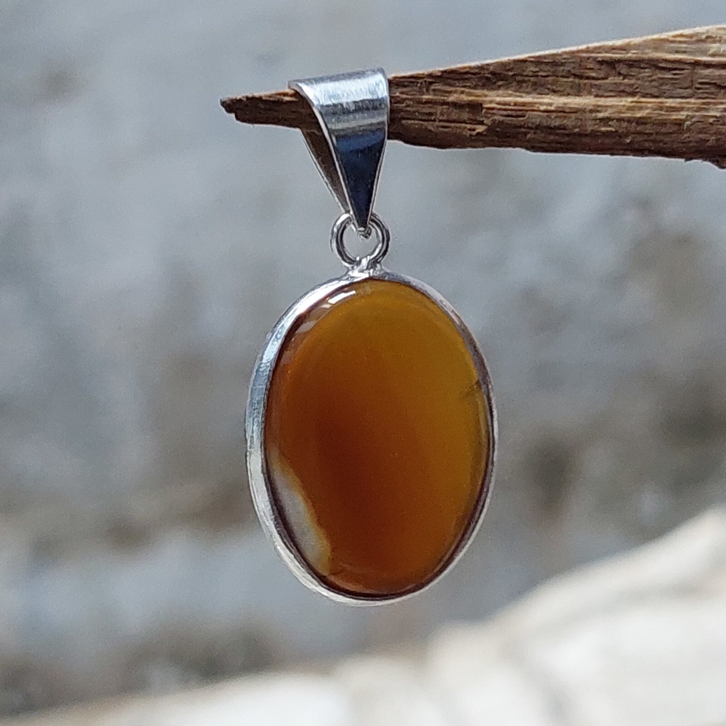 Vintage 925 Sterling Silver Orange Red Agate Gemstone Pendant Necklace Best Gift