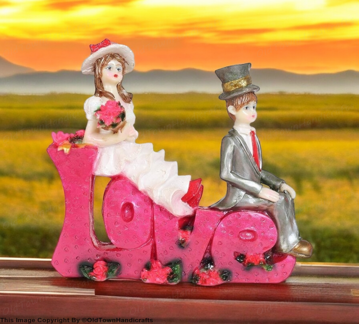 Polystone Love Couple Statue 10"Couple Perfect Gift for Valentine Day Home Decor