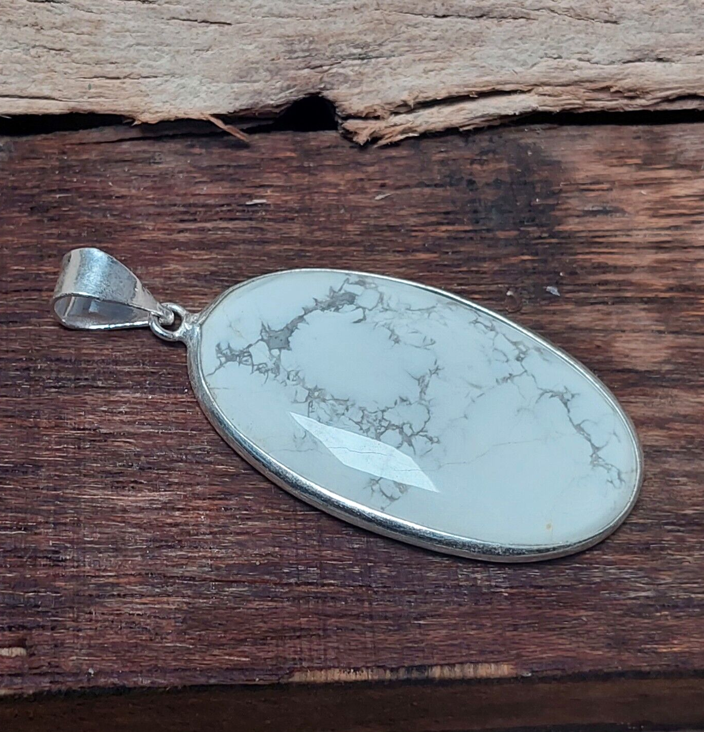 Long Oval Howlite Gemstone 925sterling Silver Handmade Pendant Jewelry For Women