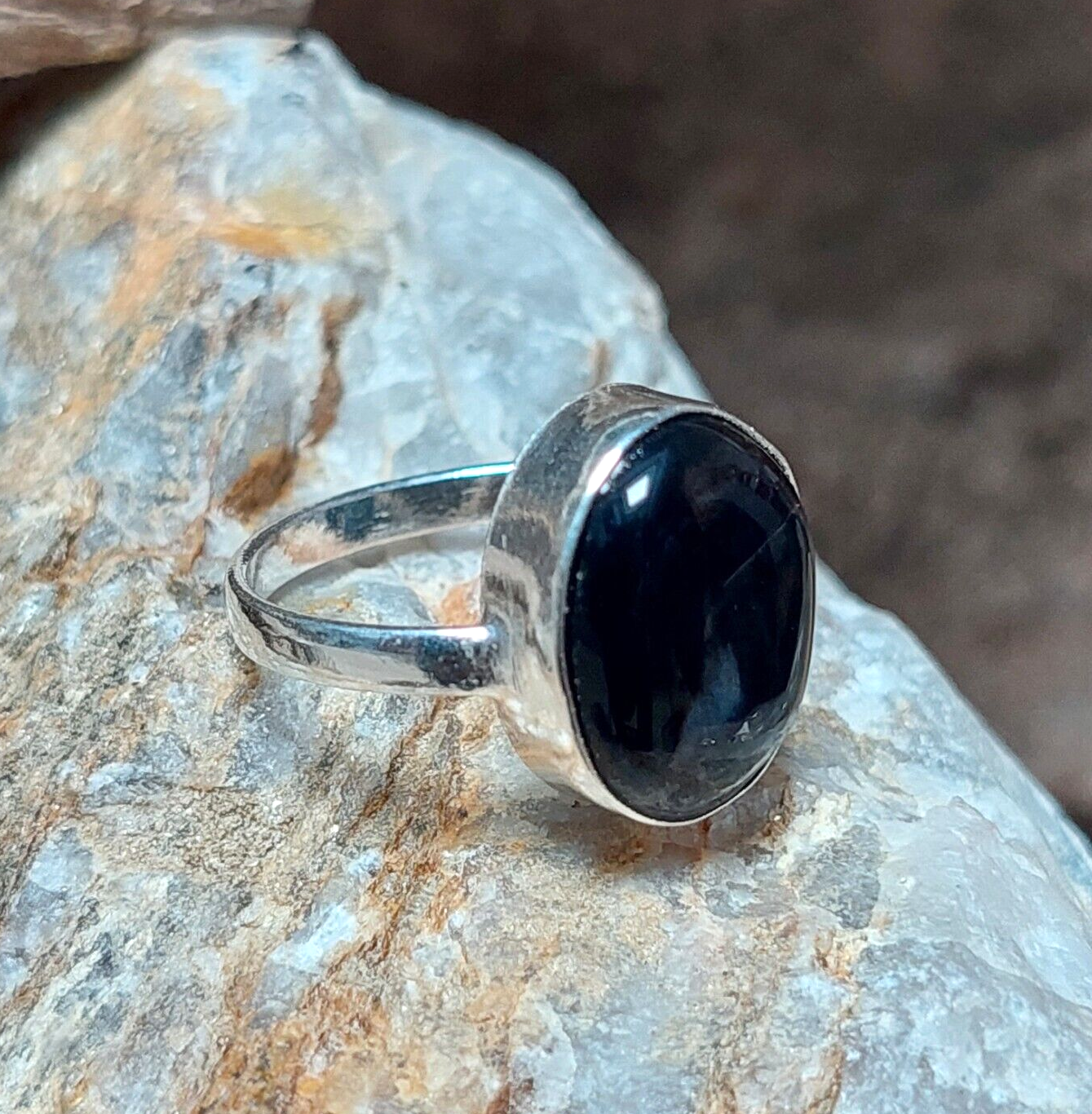 Natural Oval Black Banded Agate Gemstone Ring 925 Sterling Silver Handmade Ring