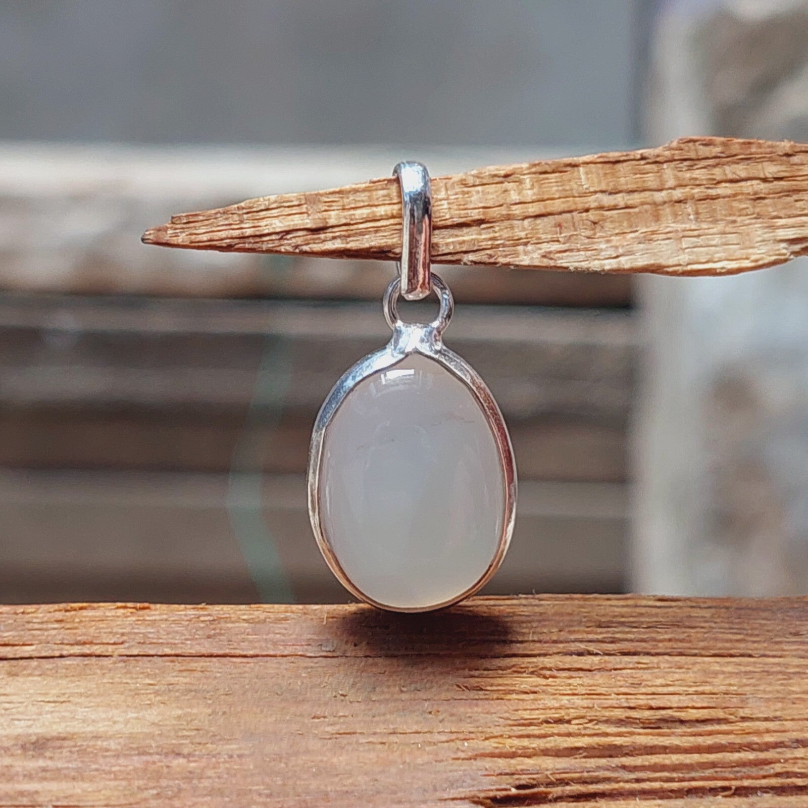 925 Sterling Silver Ovel Natural White Agate Pendant Necklace,Gift For Wome