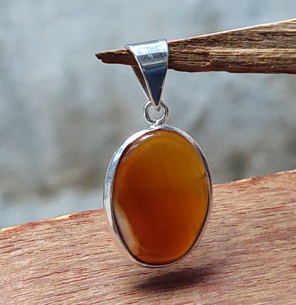 Vintage 925 Sterling Silver Orange Red Agate Gemstone Pendant Necklace Best Gift