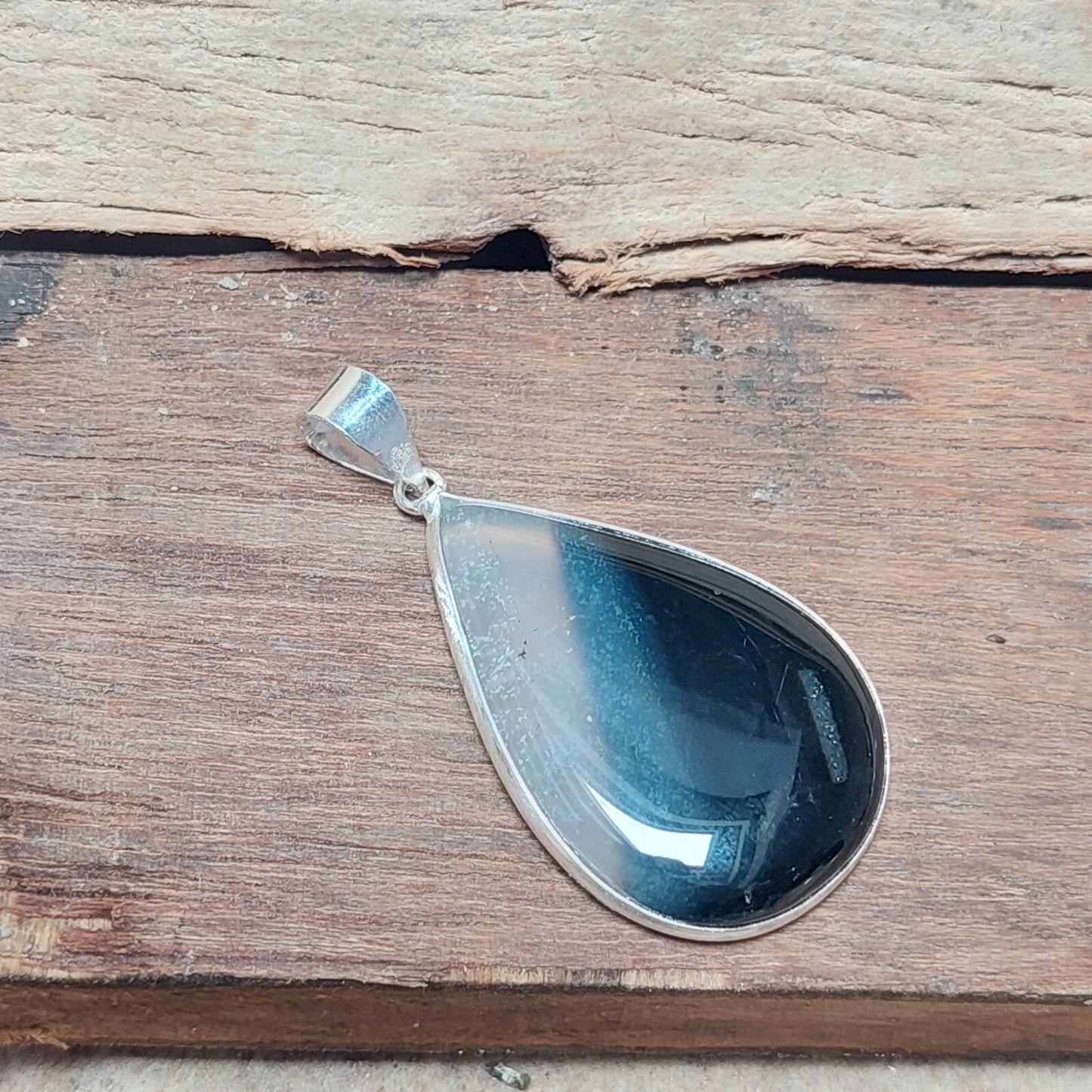 Amazing Black Banded Agate Gemstone Pendant  925 Sterling Silver Necklace