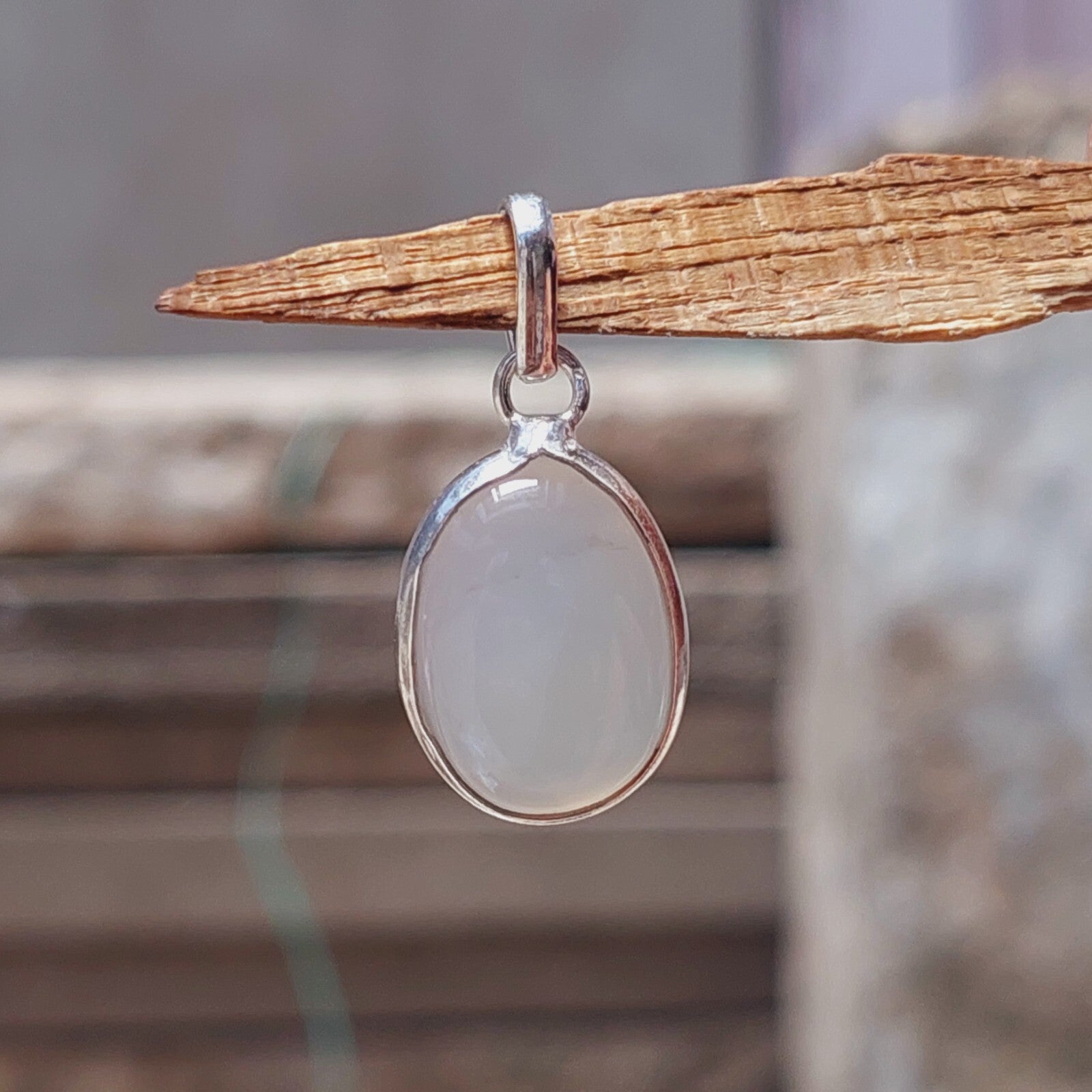 925 Sterling Silver Ovel Natural White Agate Pendant Necklace,Gift For Wome
