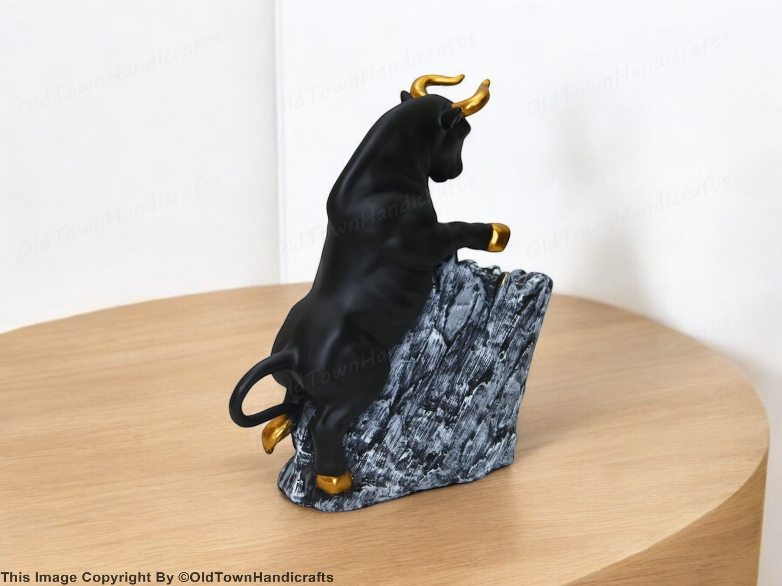 Antique Bull Showpiece Statue Elegant Home Decor Gift for Any Occasion Animal