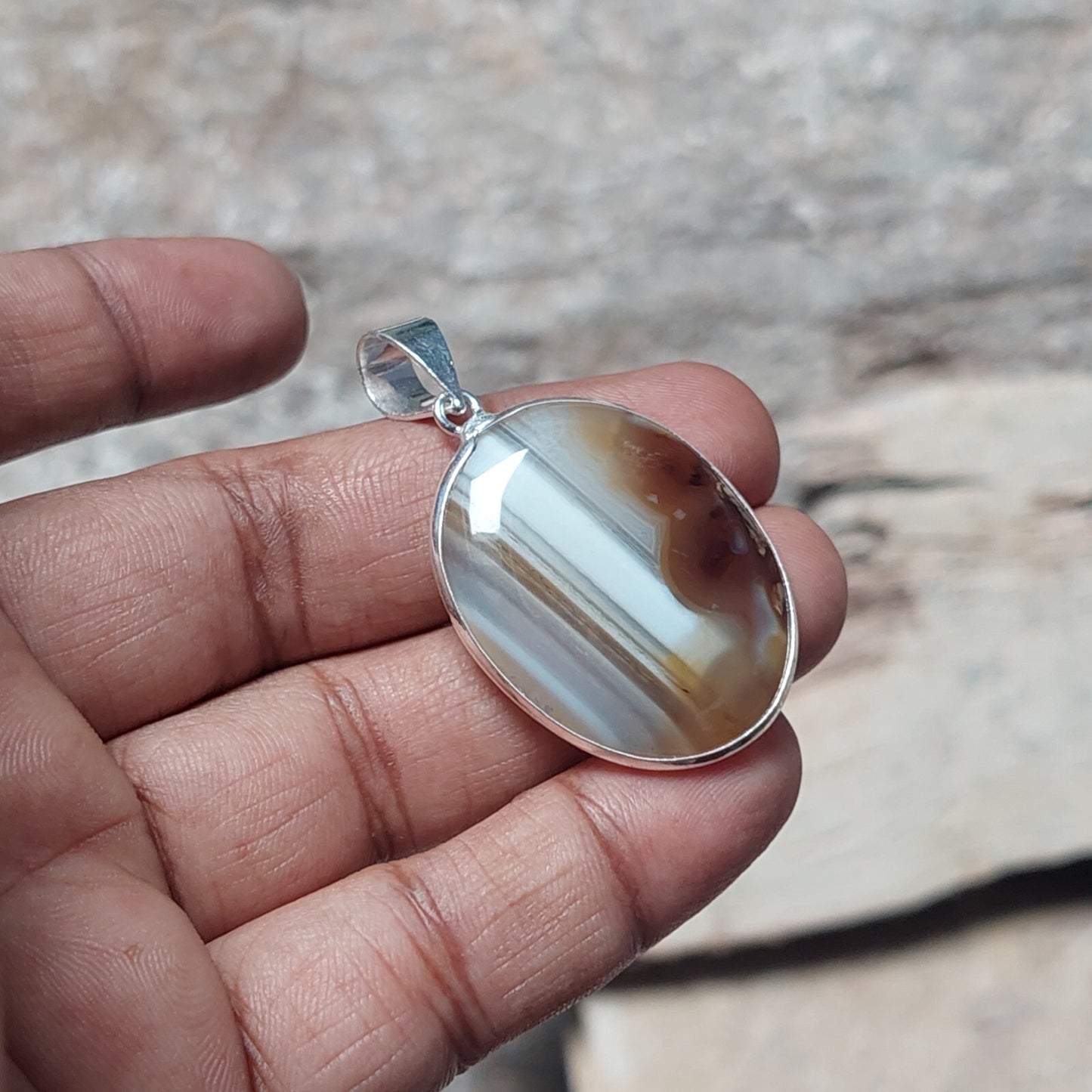 925 Sterling Silver Natural Grey Banded Agate Slice Pendant Necklace For Women