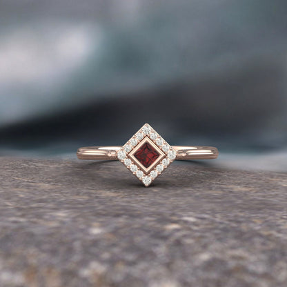 Natural Princess Cut Red Garnet Solitaire Ring 925 Sterling Silver Ring Vintage