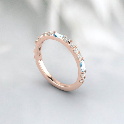 Baguette de topaze et demi-éternité de diamants - Bague de mariage en or 14 carats