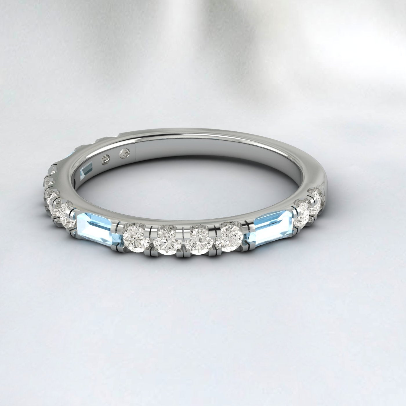 Baguette de topaze et demi-éternité de diamants - Bague de mariage en or 14 carats