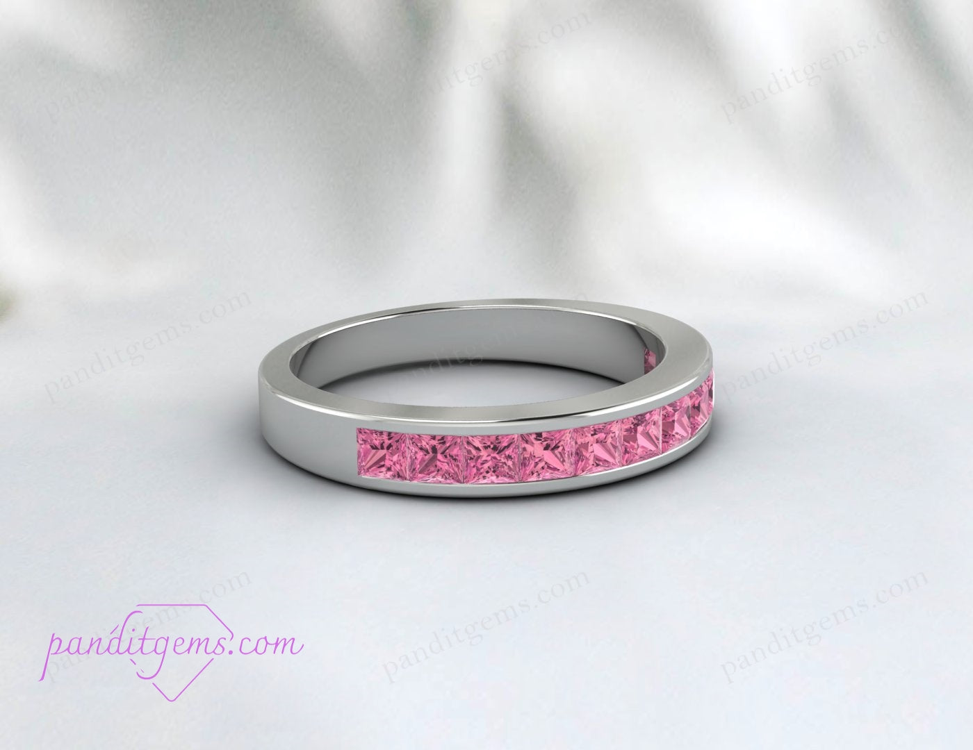 Gift for her: pink tourmaline anniversary ring.
