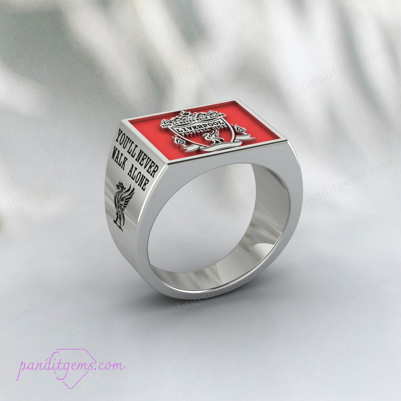 Men’s Liverpool Football Club ring in silver with red enamel crest.