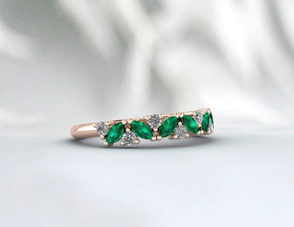 Vintage Emerald And Dimaond Wedding Ring Cluster Promise Ring