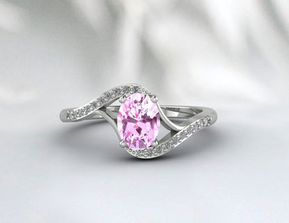 Cadeau de bague de fiançailles en or rose avec diamant taille ovale en saphir rose pour maman