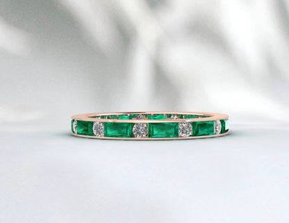 Bague d'empilage d'alliances en émeraude verte et moissanite baguette