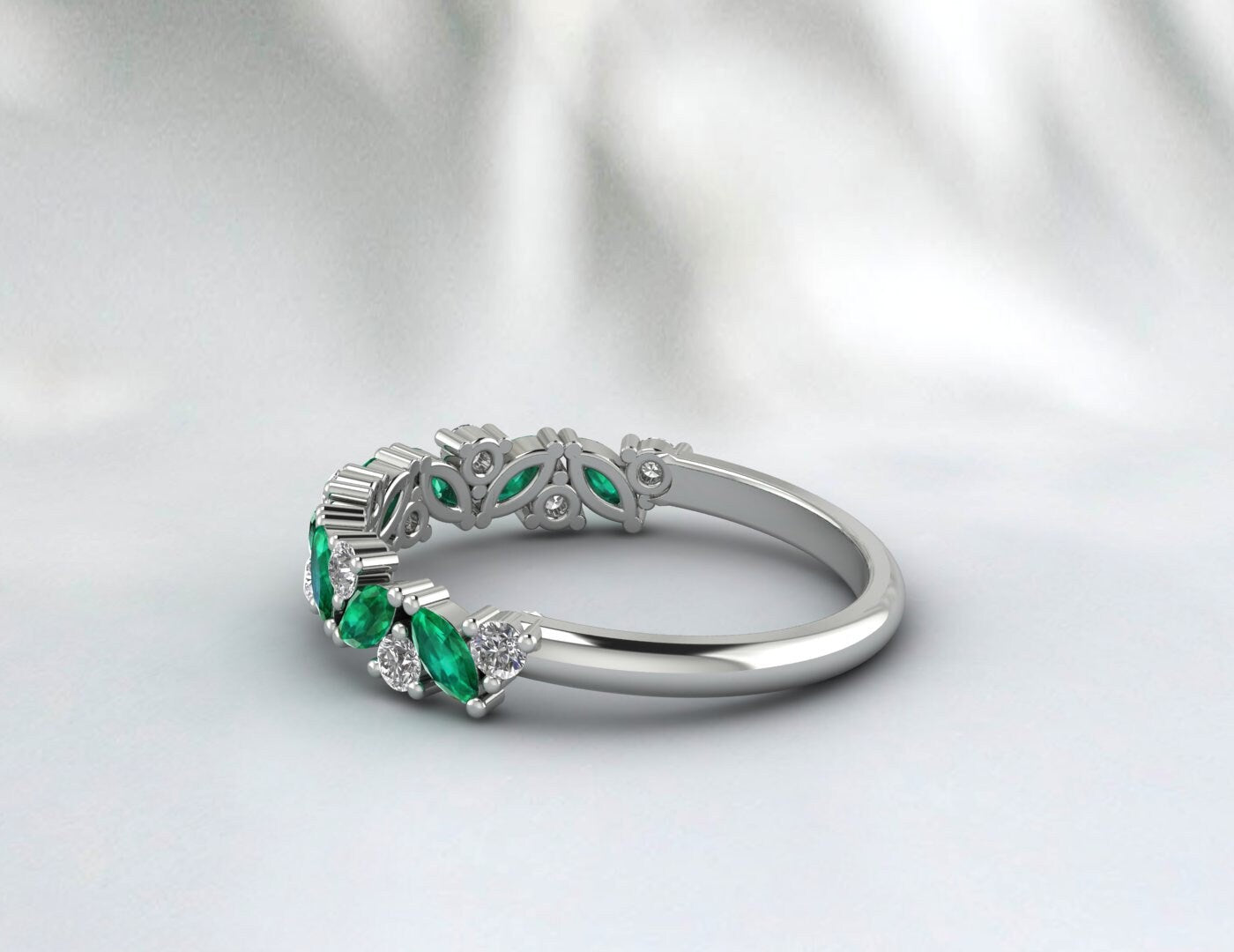 Vintage Emerald And Dimaond Wedding Ring Cluster Promise Ring