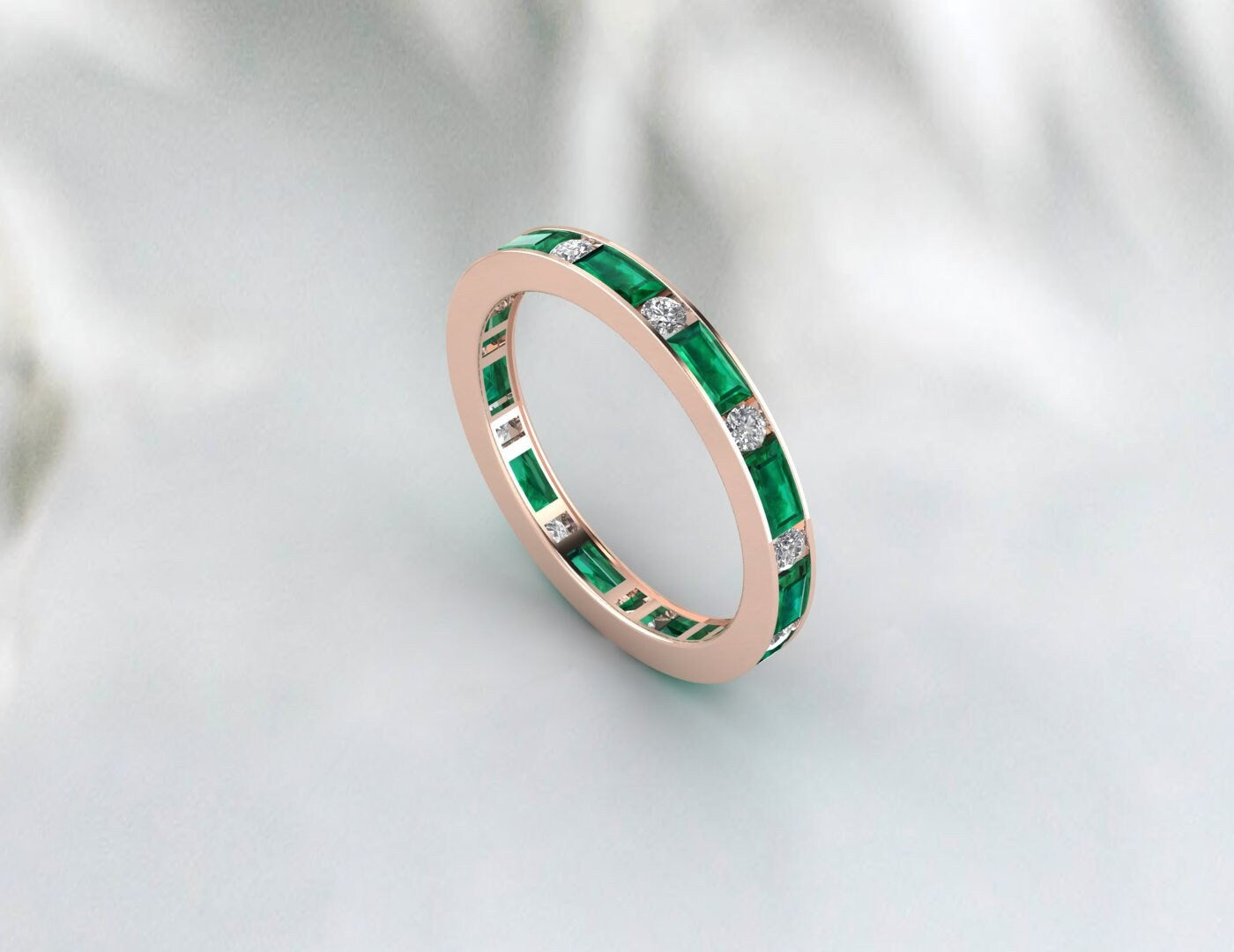 Bague d'empilage d'alliances en émeraude verte et moissanite baguette