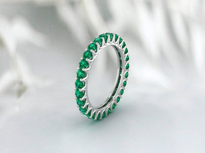 Unique Dainty Emerald Ring May Birthstone Band Round Emerald Silver Ring Stacking Ring Gemstones Ring Wedding Band Anniversaire Cadeau