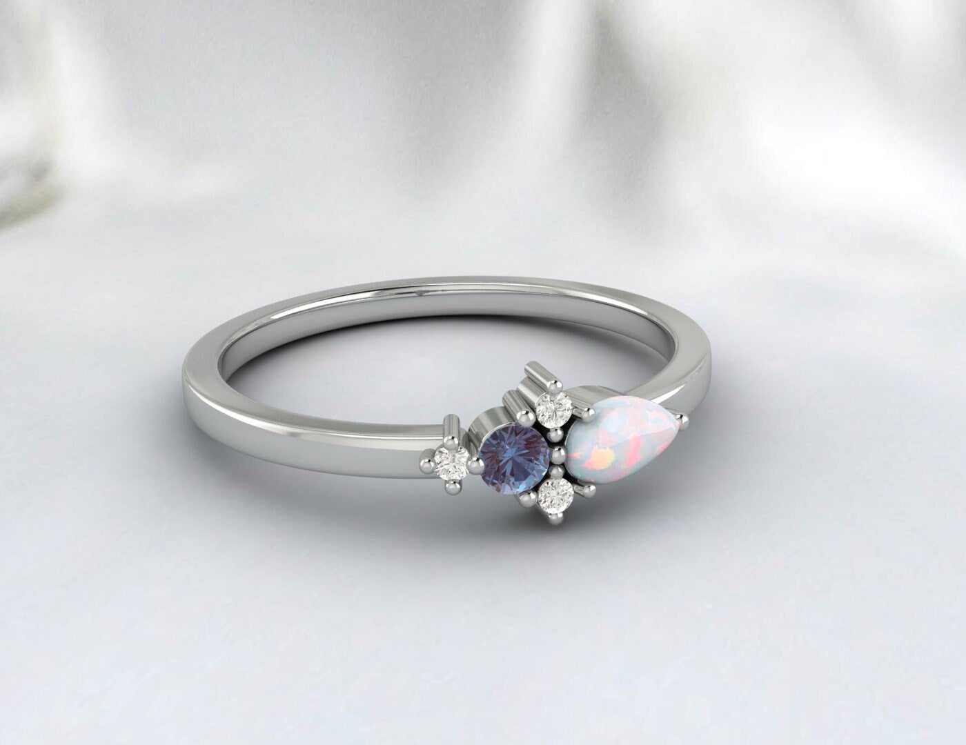 Bague de fiançailles en opale arc-en-ciel et grappe d'alexandrite