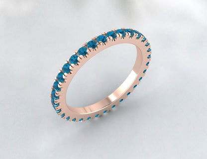 Bague de fiançailles ronde avec topaze bleue de Londres et éternité pour elle