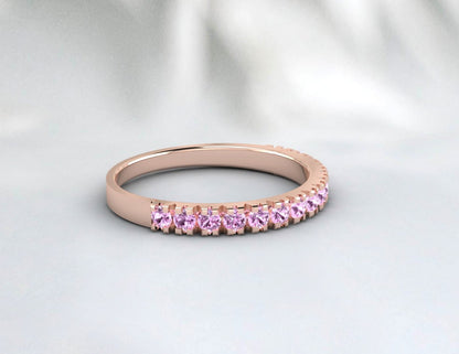 Bague demi-éternité en saphir rose Anniversaire de saphir délicat