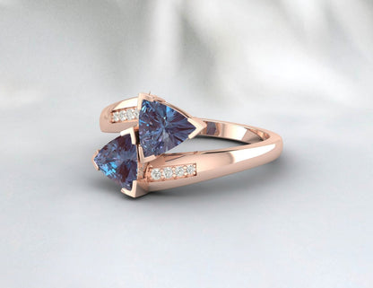 Bague de mariage en alexandrite coupée en trillions, bague avec pierre de naissance de juin