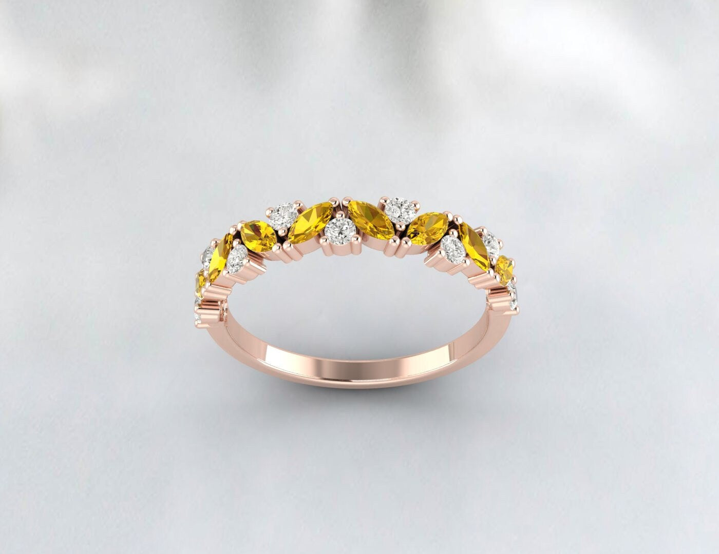 Bague en or 14 carats avec bande de citrine naturelle taille marquise