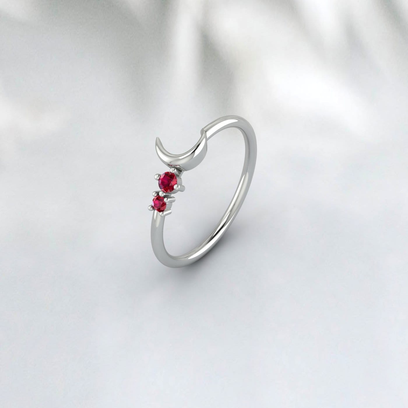 Moon conçoit une bague de promesse en argent avec pierre de naissance de juillet en rubis rouge