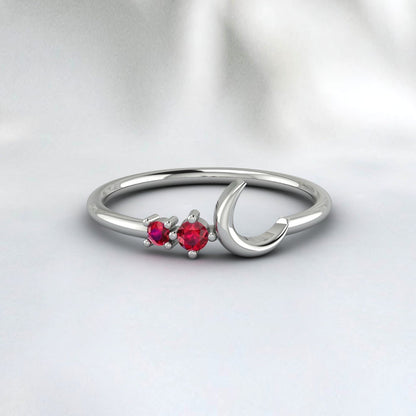 Moon conçoit une bague de promesse en argent avec pierre de naissance de juillet en rubis rouge