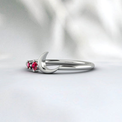 Moon conçoit une bague de promesse en argent avec pierre de naissance de juillet en rubis rouge