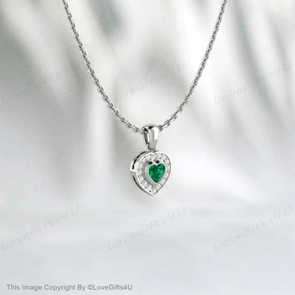 Collier émeraude en forme de cœur, pendentif émeraude coupé cœur, collier émeraude verte, pendentif cœur vert, cadeau de pierre de naissance de mai